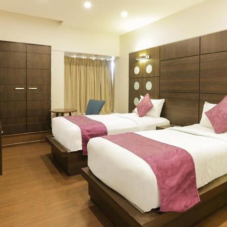 نيودلهي Hotel Green Plaza At Airport المظهر الخارجي الصورة