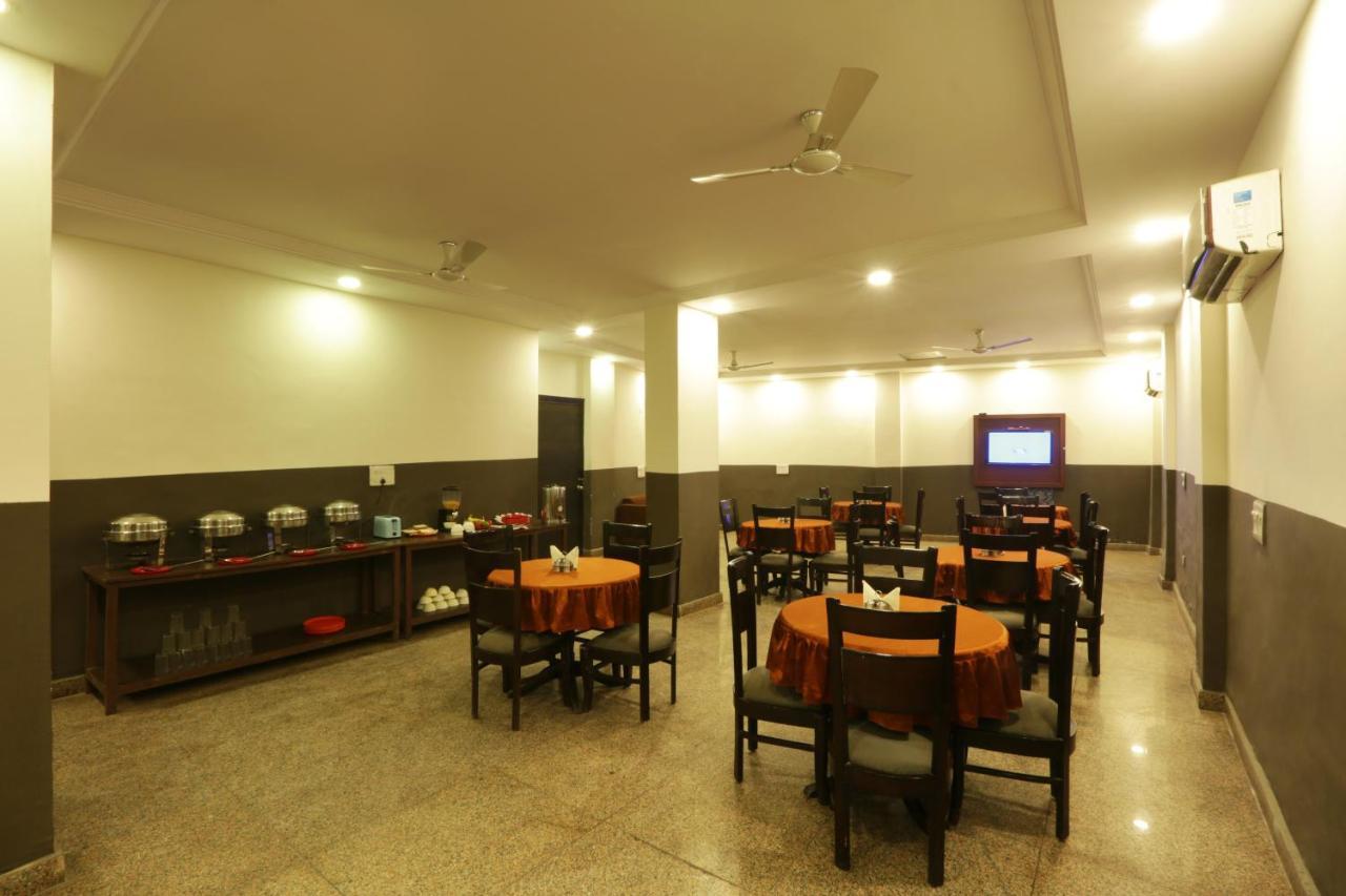 نيودلهي Hotel Green Plaza At Airport المظهر الخارجي الصورة